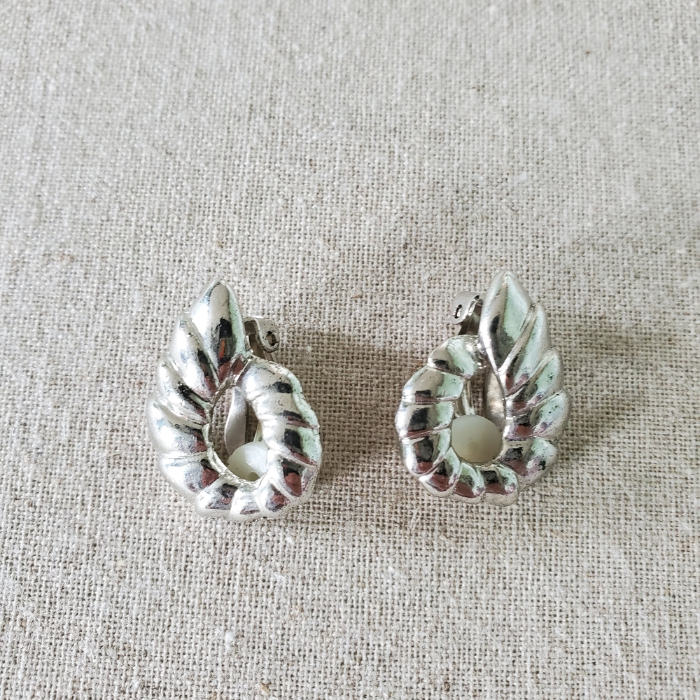 Silver Leaf Swirl Clip-On Earrings - Classic Women's Jewelry